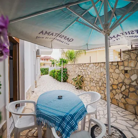 Marilenas Garden Daire Ksamil