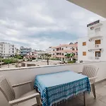 Marilenas Garden 아파트 *
