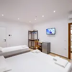 Marilenas Garden 아파트 사밀