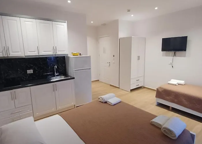 Marilenas Garden Apartment *